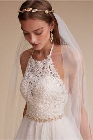 Make An Entrance In This Romantic Lace Halter Gown Josie Gown From Bhldn Gaun Pengantin Brokat Gaun Perkawinan Gaun Pengantin