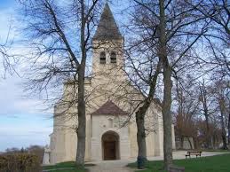 Eglise St Vorles Un Edifice Remarquable A Chatillon Sur Seine A Chatillon Sur Seine 21 21400 Http Bit Ly X0ikhd Edifice Eglise Bourgogne