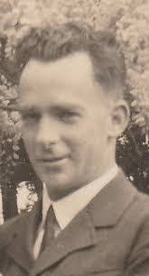 Martha Messenger's Instagram, Twitter & Facebook