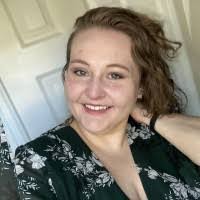 Leanne Dillard's Instagram, Twitter & Facebook