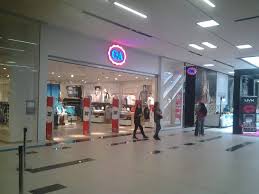 For more information and source, see on this link : S Au Deschis Primele Magazine Din Noua Aripa A City Park Mall Uct Media