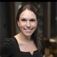 Kellie Burke's Instagram, Twitter & Facebook