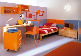 This white wood desk is a classic kids' pick and will look charming in your child's room. Photos Children Bedroom Wall Decoration Ideas Https Wp Me P8owwu 1dq Modern Kids Bedroom Furniture Contemporary Bedroom Decor Kids Room Furniture