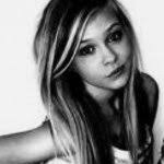 Roxanne Rowley's Instagram, Twitter & Facebook