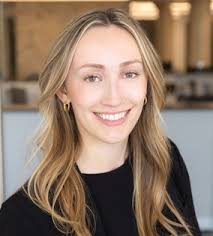 Hannah Crowe's Instagram, Twitter & Facebook