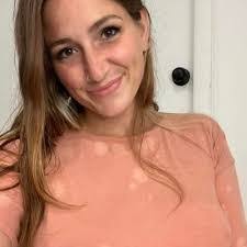 Melissa Colley's Instagram, Twitter & Facebook