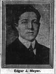 Leila Meyer's Instagram, Twitter & Facebook