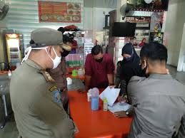 Rumah dijual rumah idaman keluarga di komplek pemda pekanbaru! Razia Satpol Pp Sita Meja Dan Kursi Kedai Kopi Pekanbaru Go Id