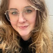 🐝Janet Cypher🐝✍️🚎 (pita_tahini@)