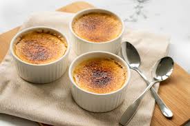 Sonunda haftalar önce yapacağımı söylediğim crème brulée'yi yapacak fırsat buldum. Creme Brulee Recept De Kokende Zussen