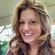 Michelle Udell's Instagram, Twitter & Facebook