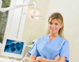 How much money does a dental assistant make. How Much Do Dental Assistants Make In 2021 Including Starting Salary