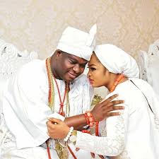 +44 (0)1789 296 426 e: Ooni Of Ife Indicates New Queen S Pregnancy See What He Vows To Name Unborn Son Kemi Ashefon Love Haven