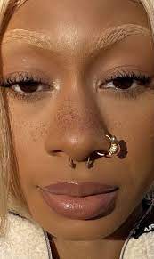 Pin Von Star Auf Black Beauty In 2021 Black Girl Make Up Barbie