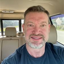 Russell Powers's Instagram, Twitter & Facebook