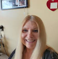 Do Dexcom G7 users get muscle pain under the arm from the sensor?