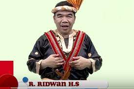 Pengertian bilangan prima bilangan prima adalah bilangan asli yang bernilai lebih dari 1 dan mempunyai 2 faktor pembagi yaitu 1 dan bilangan itu sendiri. Tentukan Fpb Dan Kpk Dari 24 30 Dan 35 Jawaban Soal Tvri 12 Juni Sd Kelas 4 6
