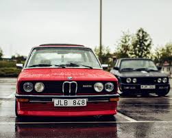 The bmw e46 is the fourth generation of the bmw 3 series range of compact executive cars, which was produced from 1997 to 2006.first introduced in november 1997, the e46 was available in sedan, coupé, convertible, station wagon and hatchback body styles. Bmw E28 M5 Stance 1280x1024 Wallpaper Teahub Io