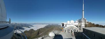Bien sûr on profite de la visite du. Montagne Pyrenees Le Pic Du Midi De Bigorre 65 Le P Tit Pyreneen