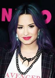 Karen Lovato (@KarenCriis69)