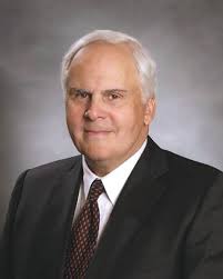 RIP pioneering businessman Fred Smith who passed away yesterday at the age  of 80. Smith served two tours of duty