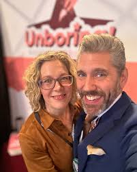 Vegas, whether neon signs or sunny skies, your lights are just too bright!  That wraps up another incredible week