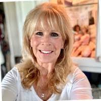 Kathy Gaynor's Instagram, Twitter & Facebook