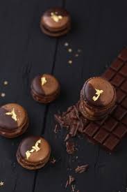 Read Between The Grinds Chocolate Macaron Cookies Macarons Macaroons Chocolate Delight