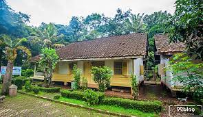 Bentuk rumah jolopong, tagong anjing, badak heuay. 8 Jenis Rumah Adat Sunda Disertai Gambar Dan Perbedaannya