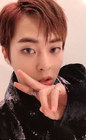 Since the debut, red velvet has released two studio albums, one reissue album, one compilation album, and nine extended plays. Honey Reindeer Loving Him Was Red Honeyreindeer Twitter Exo Exo Xiumin Exo Album