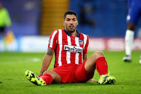 Luis suarez is the star striker of the uruguayan national soccer team who went on to play for ajax and liverpool before he joined the spanish giants fc barcelona. Atletico Madrid Scare As Luis Suarez Limps Out Of Training Hurt Football Espana
