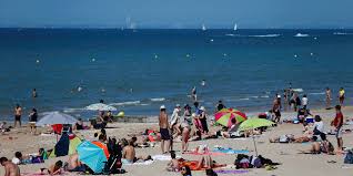 Gros plan sur ces produits pas toujours aussi naturels et efficaces qu'on le croit. Creme Solaire Comment Etre Sur De Faire Le Bon Choix