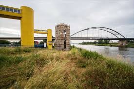 Bathroom vanity lights 4,733 results. From Trash To Treasure Hotel Shabby Shabby S Tiny Recycled Cabins The Organized Home