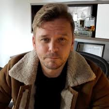 Allison Brewster (@awb64)