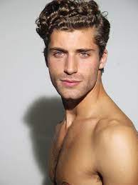 Male Model Thom Morell Has Some Of The Sexiest Curly Hair Styles To Be Found On The Internet From Polished Wa Curly Hair Men Curly Hair Styles Casual Curls