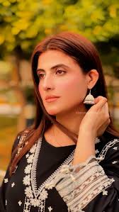 Flaunting my desi side ✨💫, #kiranmani #kiranmanilooks #desioutfit  #desivibes #eastern #easternwear #black #ootd #outfitinspiration  #outfitinspo #style #styleblogger #fashionblogger #readytowear #fyp