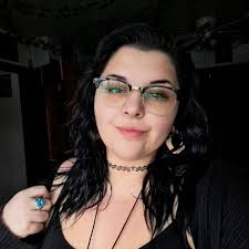 Profile for Violet Thompson