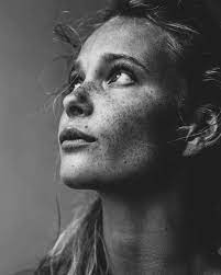 Pin By Janine Chen On Everything Portrait Photography Women Black And White Portraits Portrait