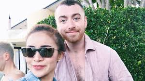 Momo Geisha 'Liburan' Bareng Sam Smith di Sydney, Sukses Bikin Netizen Iri 