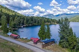 Located downtown kelowna, close to clement breweries. Lakefront Living Is Sweet At Sugar Lake Kelowna Capital News