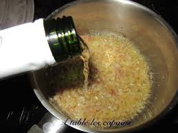 La Sauce Au Bleu Atablelescopains Over Blog Com En 2020 Recettes De Cuisine Sauce Roquefort Recette Sauce Magret De Canard
