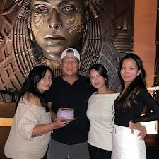 soaking in my last sun kisses as a teenager ☀🏝☁