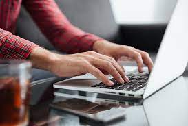 Keahlian terdiri dari dua macam, yakni hard skill dan soft skill. 4 Skill Yang Dibutuhkan Di Era Digital Saat Ini Apakah Kamu Punya Salah Satunya