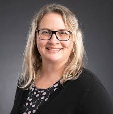 Kerry Goff's Instagram, Twitter & Facebook