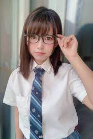 肃雨雨雨 おしゃれまとめの人気アイデア pinterest acathia メガネ女子 女の子 ポーズ 女の子