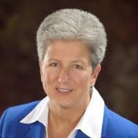 Anne Paradis's Instagram, Twitter & Facebook