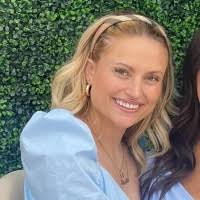 Claudia Reed's Instagram, Twitter & Facebook