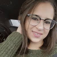 Sandy Kinney's Instagram, Twitter & Facebook