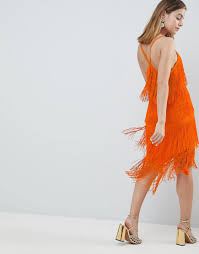 Vous y trouverez les meilleures pièces uniques ou personnalisées de nos boutiques. Robe Moulante Mi Longue En Dentelle Avec Decollete Plongeant Et Franges Dentelle Asos En Coloris Orange Lyst