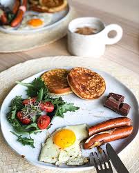 Breakfast 530 Kcal Sunny Side Up Eggs Pancakes Sausage Salad Chocolate Sausage Salad Pancake Sausage No Egg Pancakes
